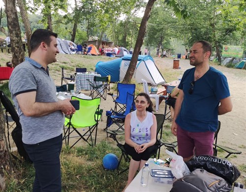 Kaymakamımız Sayın Mert Kumcu , Kamp Adana tarafından Kabaklık Kamp Alanında Düzenlenen Kamp Etkinliğine Katılan Vatandaşları Ziyaret Etti