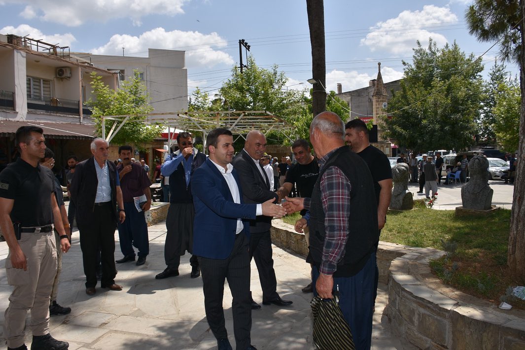 Kaymakamımız Sayın Mert Kumcu ilçemiz Atatürk Parkı’nı ziyaret ederek vatandaşlarımız ile bir araya geldi.